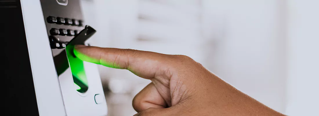 Smart Gate Locks with Remote Access Features in Jasmine Estates, FL